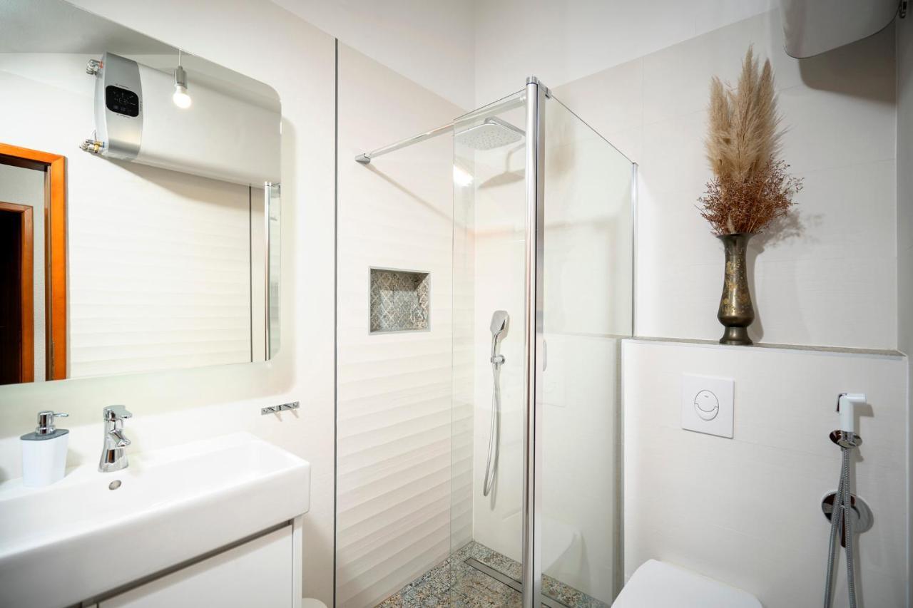 Kalina Deluxe Apartments Йелса Екстериор снимка