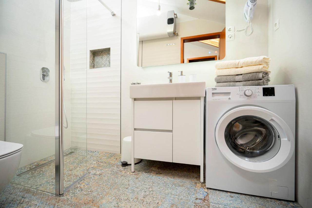 Kalina Deluxe Apartments Йелса Екстериор снимка