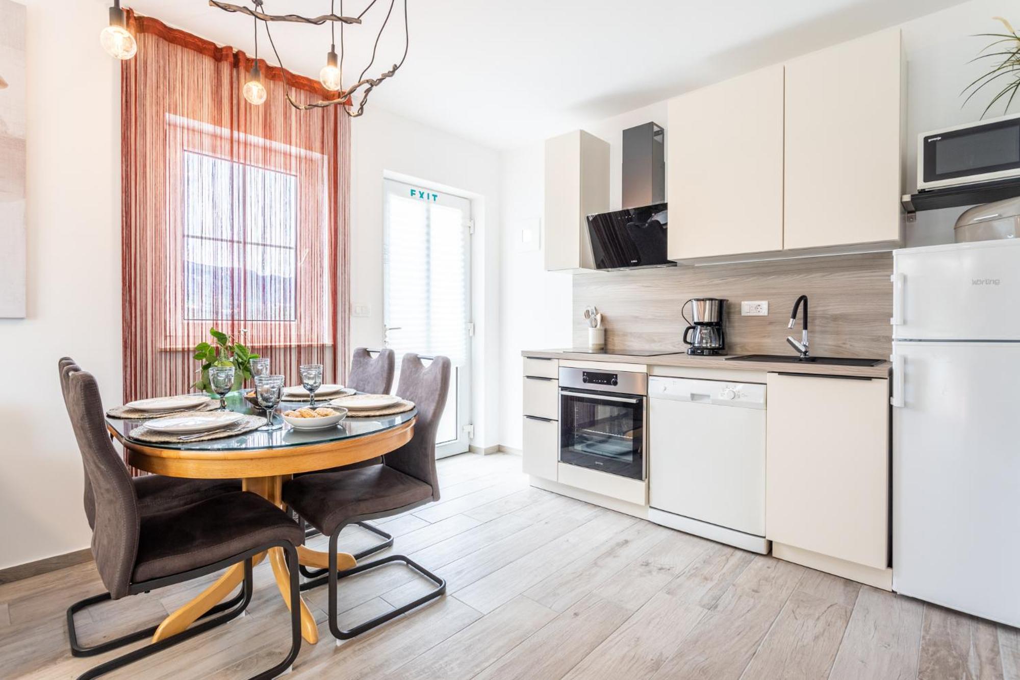 Kalina Deluxe Apartments Йелса Екстериор снимка