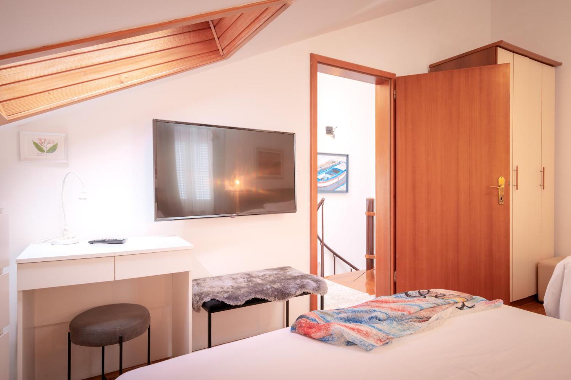 Kalina Deluxe Apartments Йелса Екстериор снимка