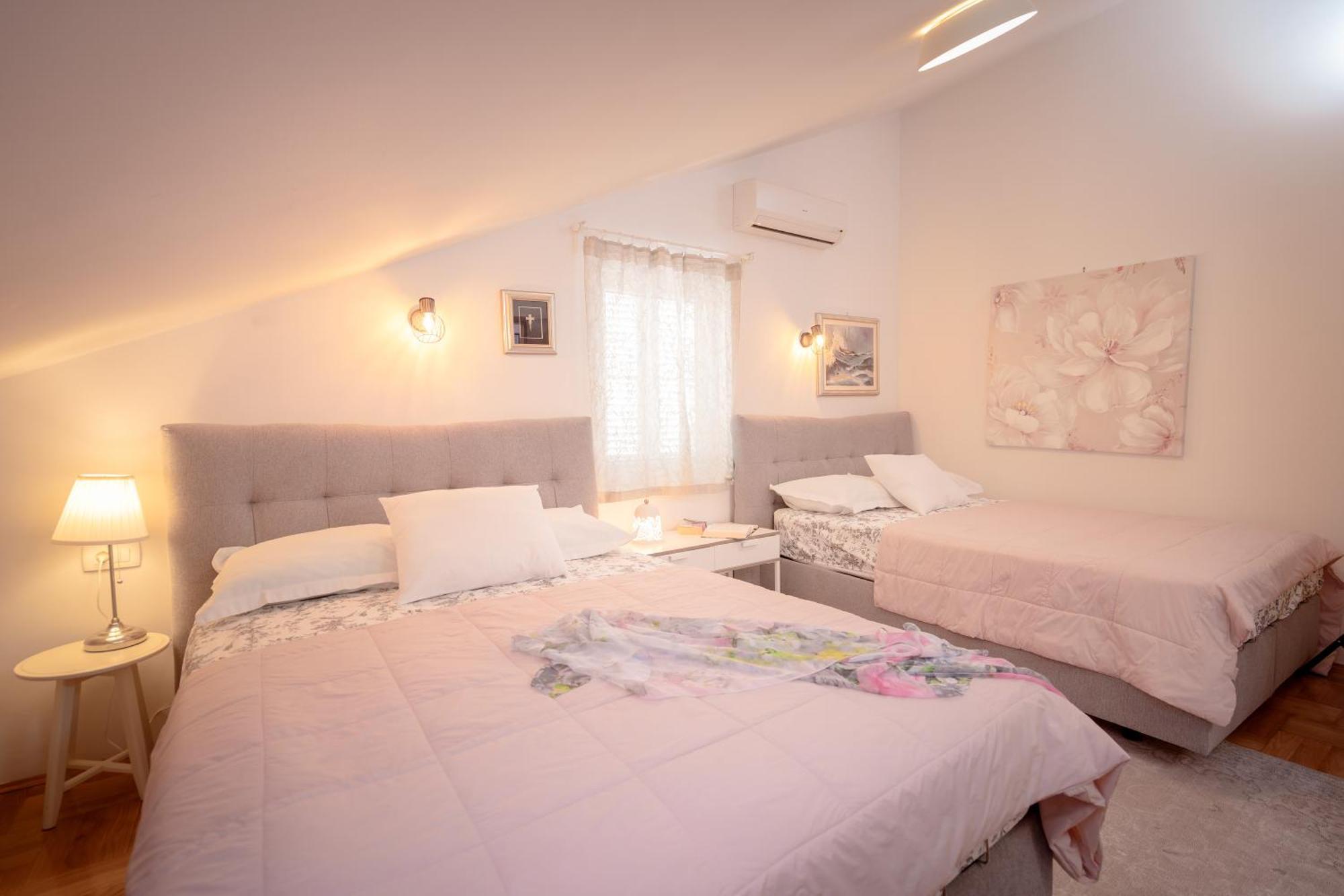 Kalina Deluxe Apartments Йелса Екстериор снимка