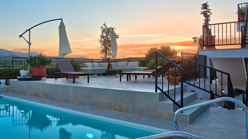 Kalina Deluxe Apartments Йелса Екстериор снимка