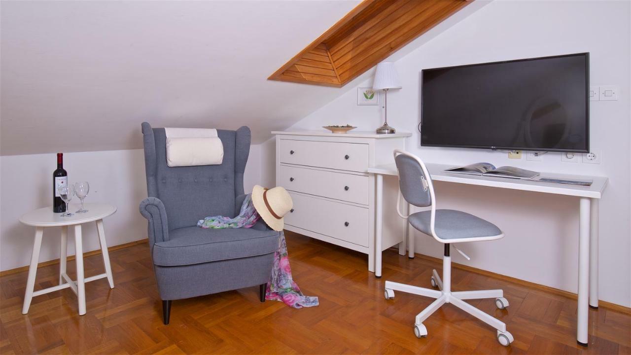 Kalina Deluxe Apartments Йелса Екстериор снимка
